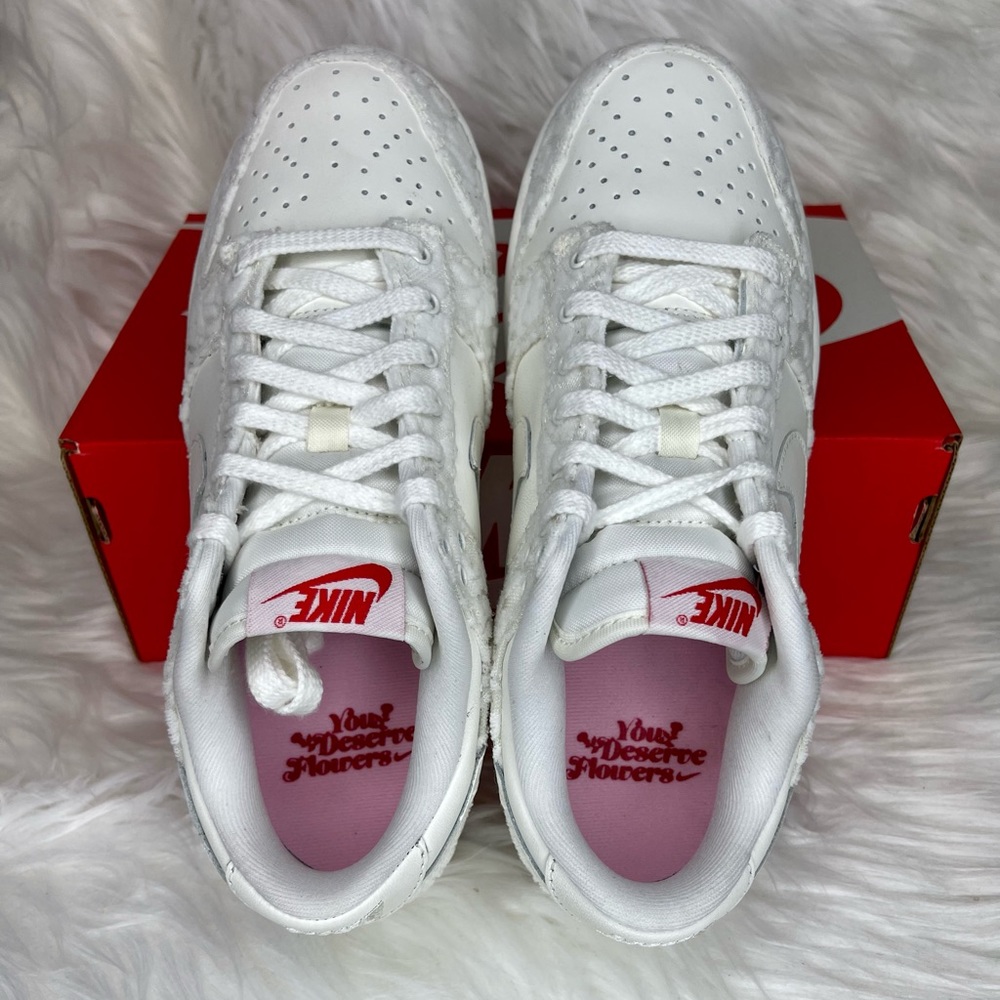 Nike Dunk Low - Picture 3 of 5